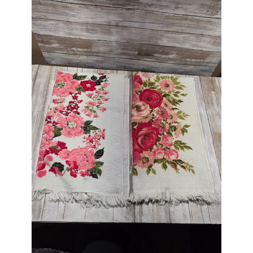 2-Vintage Cannon Floral Bath Towels Pink Red Roses Cotton Fringed USA 40x22 READ